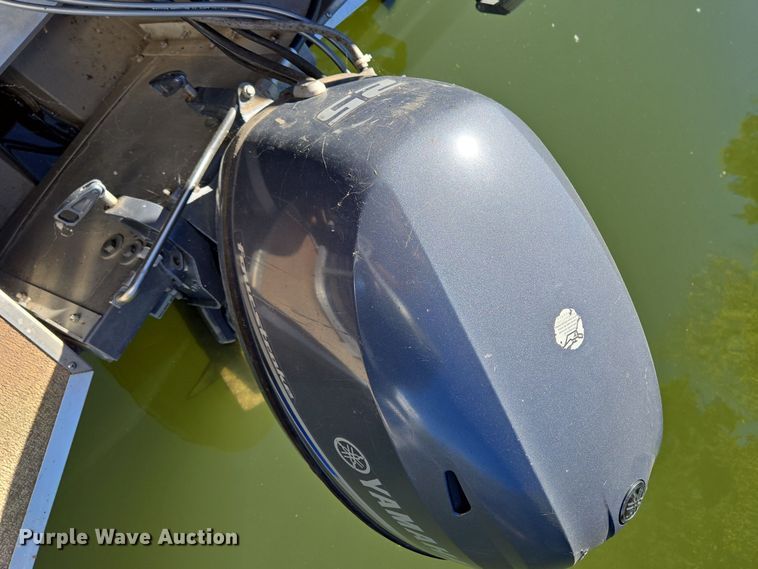 image for item EE8611 2016 Playcraft Clipper  pontoon boat