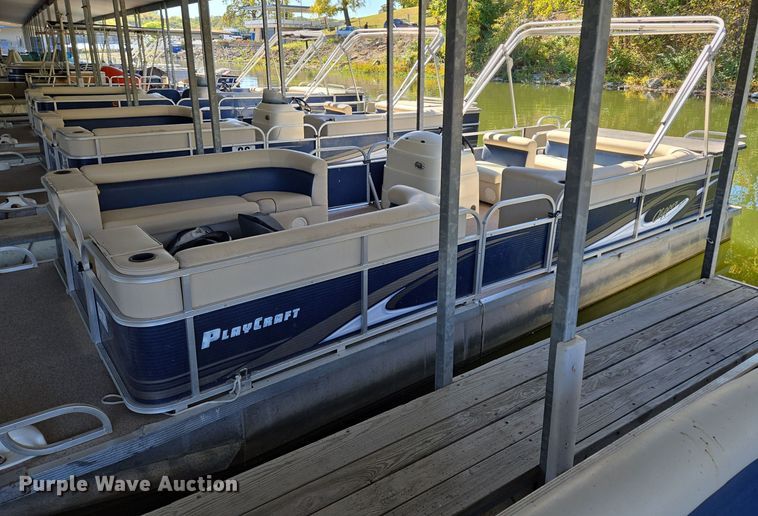 image for item EE8612 2014 Playcraft Clipper 2400  pontoon boat