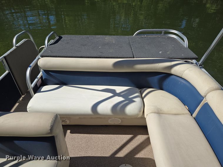 image for item EE8612 2014 Playcraft Clipper 2400  pontoon boat