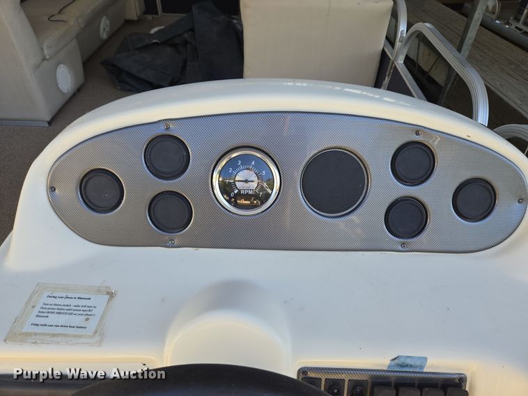 image for item EE8612 2014 Playcraft Clipper 2400  pontoon boat