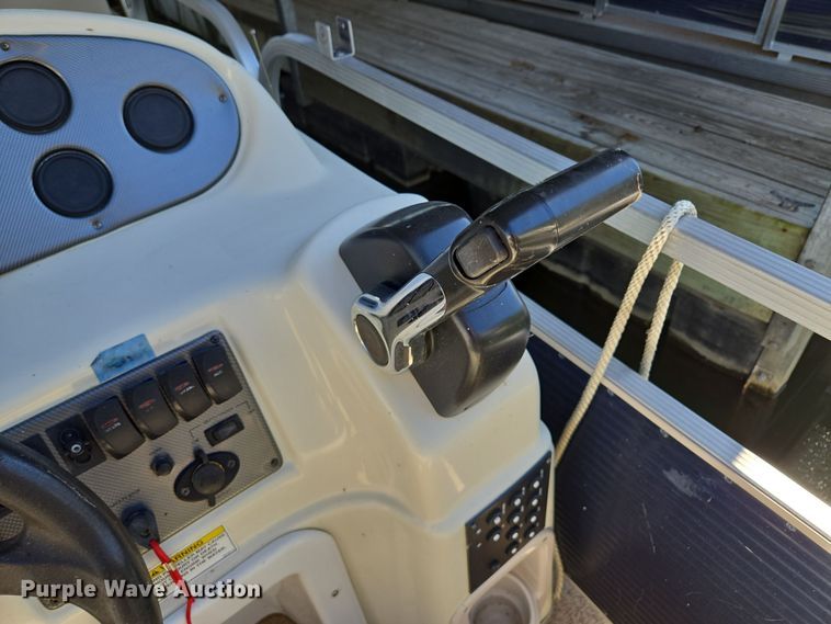 image for item EE8612 2014 Playcraft Clipper 2400  pontoon boat