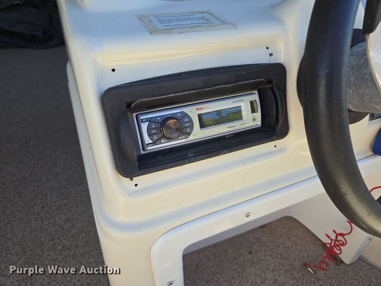 image for item EE8612 2014 Playcraft Clipper 2400  pontoon boat