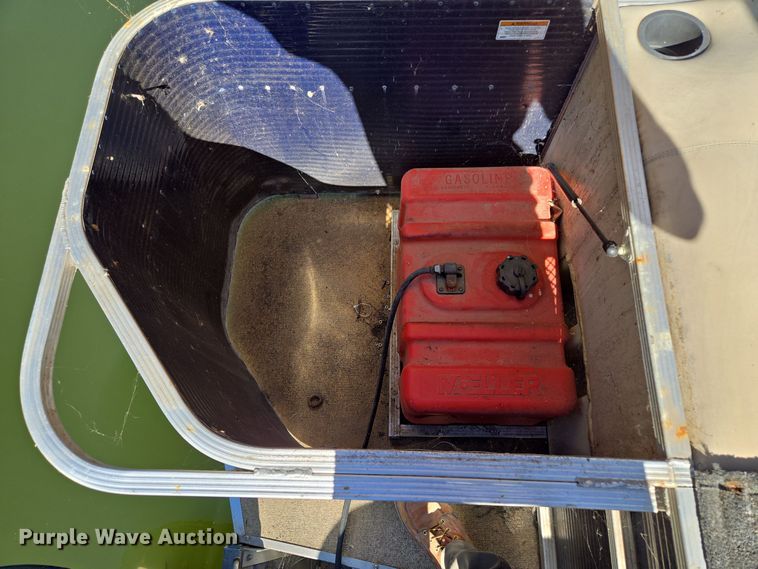 image for item EE8612 2014 Playcraft Clipper 2400  pontoon boat