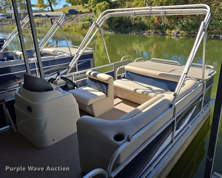 image for item EE8613 2014 Playcraft  Clipper  pontoon boat