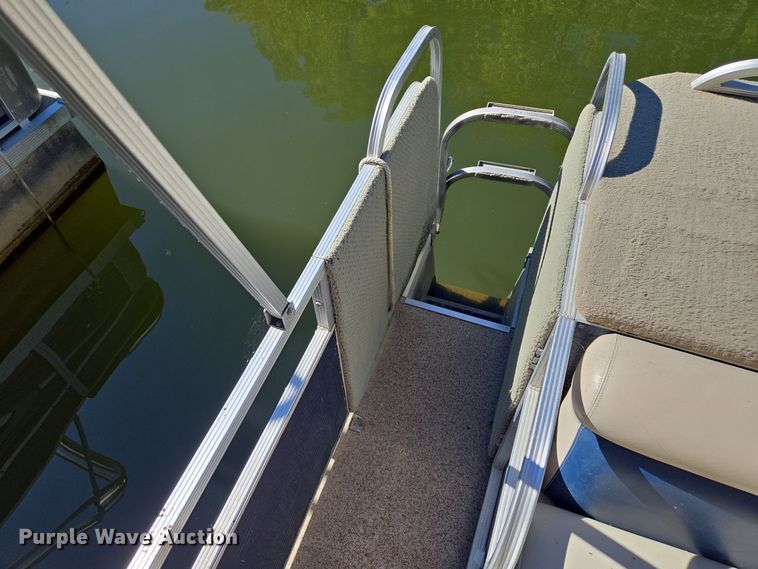 image for item EE8613 2014 Playcraft  Clipper  pontoon boat