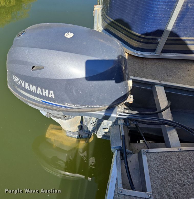 image for item EE8613 2014 Playcraft  Clipper  pontoon boat