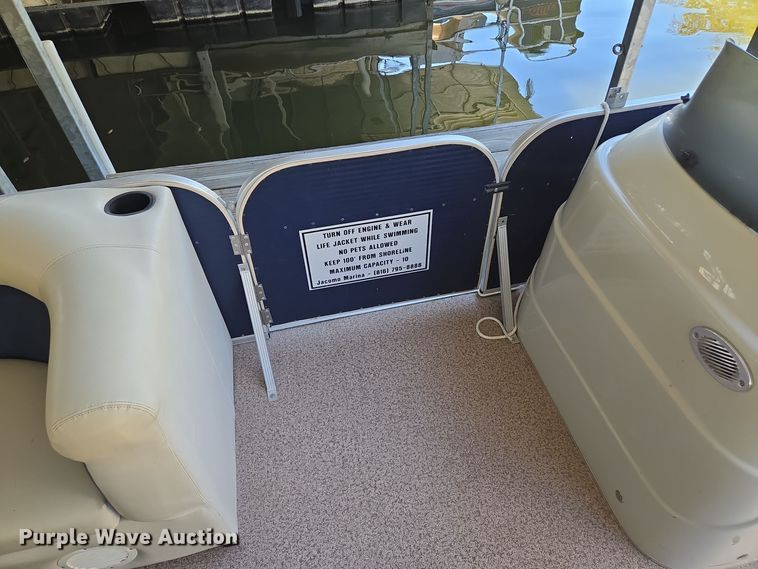 image for item EE8614 2016 Playcraft Clipper 2400 2016 pontoon boat