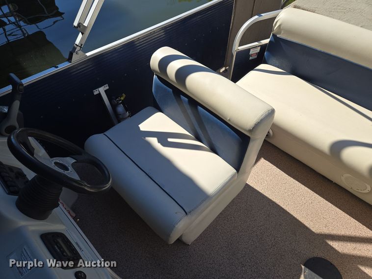 image for item EE8614 2016 Playcraft Clipper 2400 2016 pontoon boat