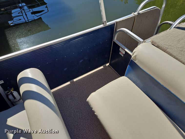 image for item EE8614 2016 Playcraft Clipper 2400 2016 pontoon boat