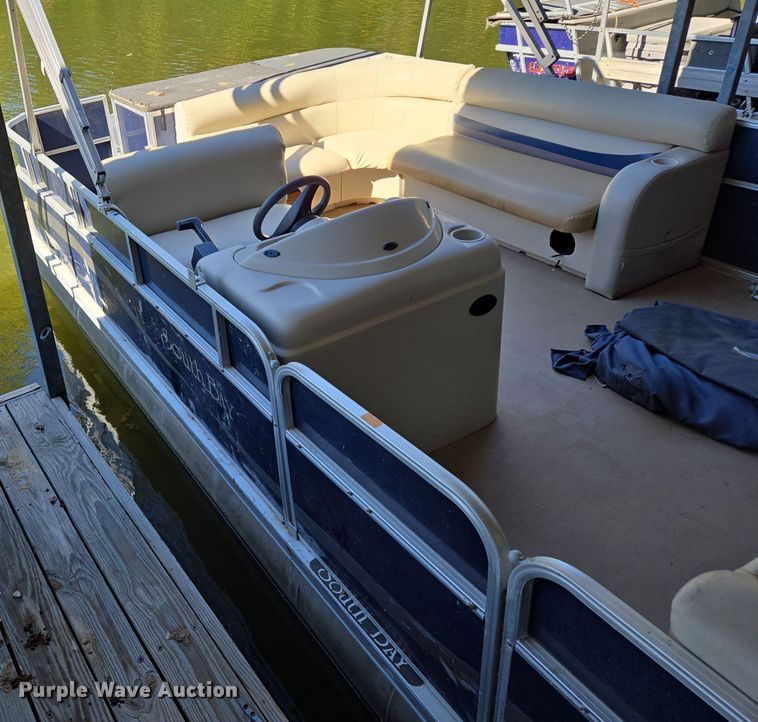 image for item EE8615 2011 South Bay  424CR LSR pontoon boat