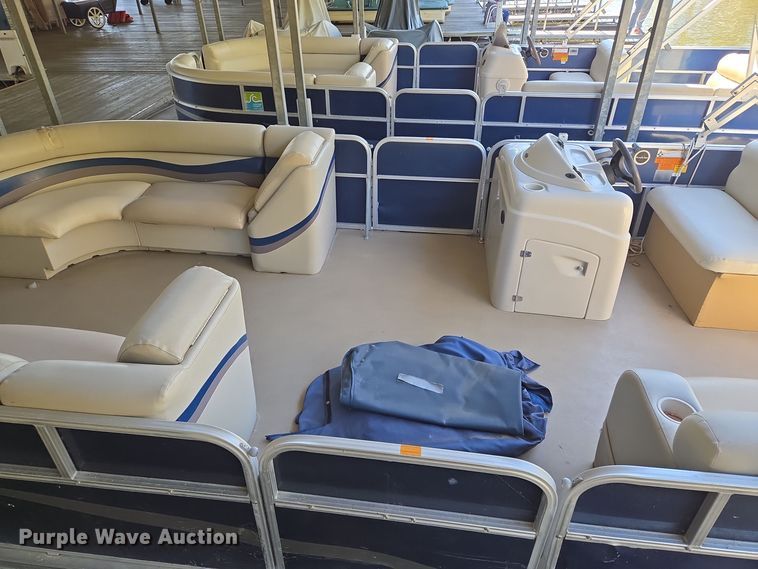 image for item EE8615 2011 South Bay  424CR LSR pontoon boat