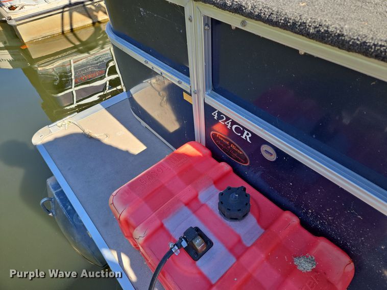 image for item EE8615 2011 South Bay  424CR LSR pontoon boat