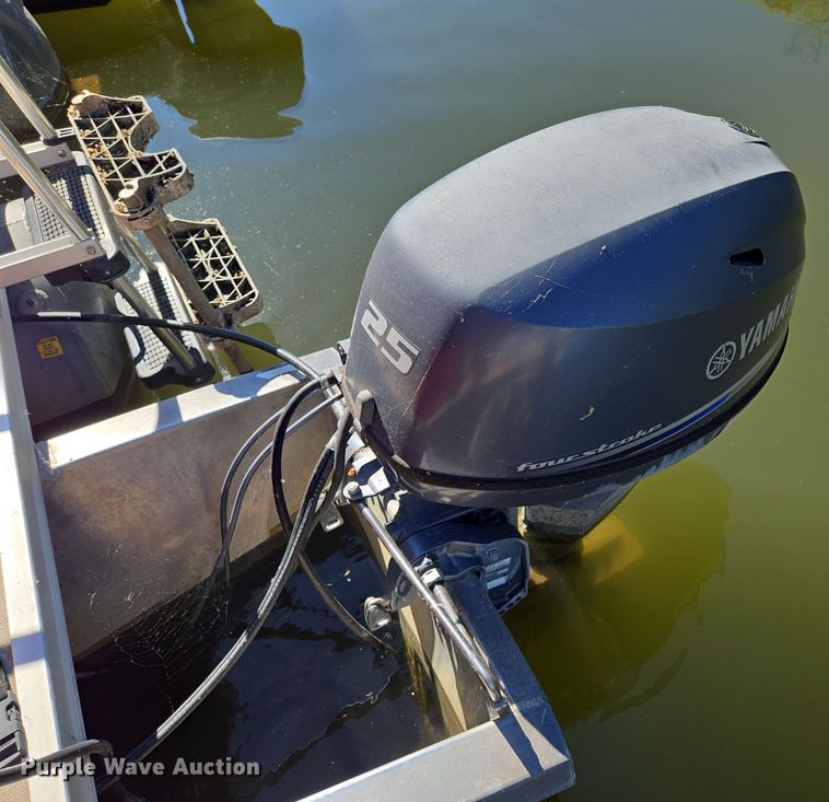 image for item EE8615 2011 South Bay  424CR LSR pontoon boat