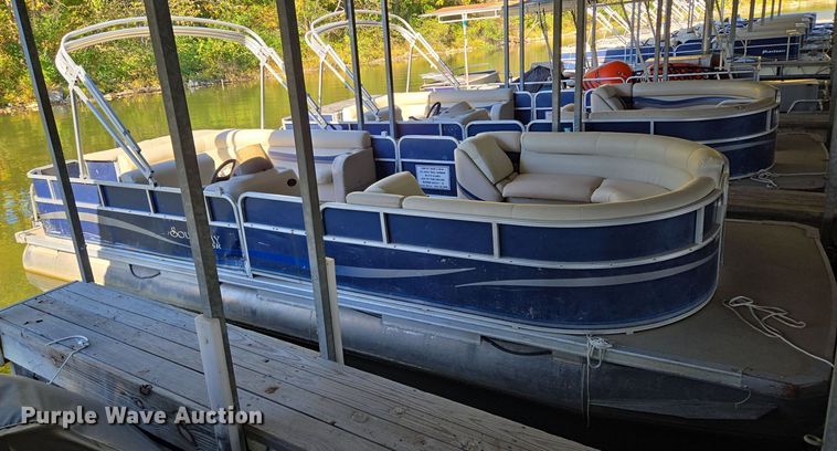 image for item EE8616 2011 South Bay  Clipper pontoon boat