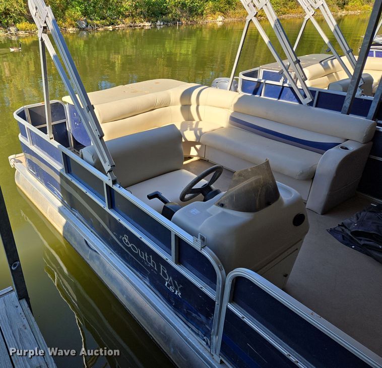 image for item EE8616 2011 South Bay  Clipper pontoon boat
