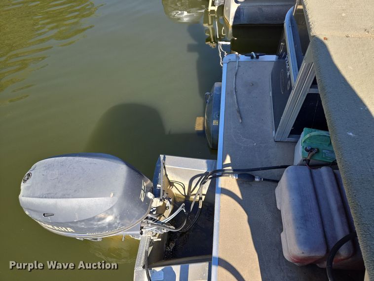 image for item EE8616 2011 South Bay  Clipper pontoon boat