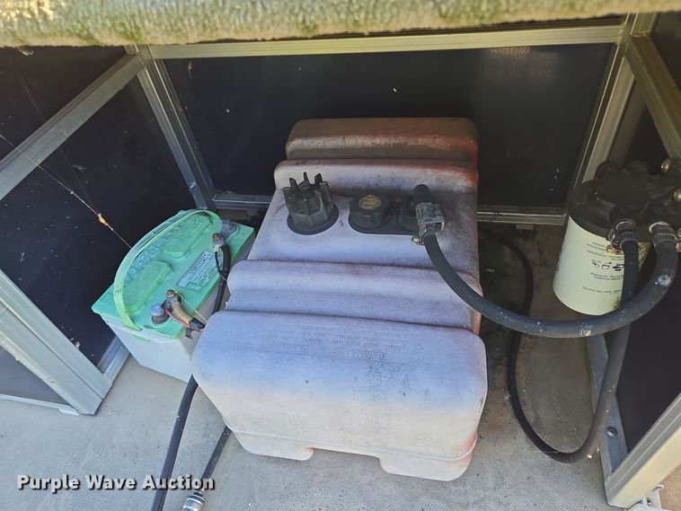 image for item EE8616 2011 South Bay  Clipper pontoon boat