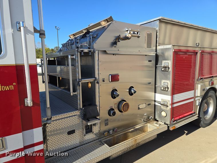 image for item EE8629 2008 Sutphen Custom Pumper  pumper fire truck