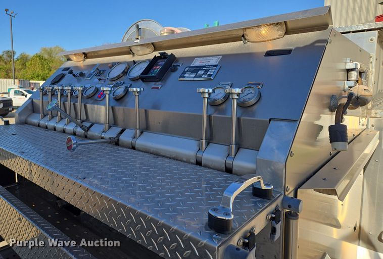 image for item EE8629 2008 Sutphen Custom Pumper  pumper fire truck