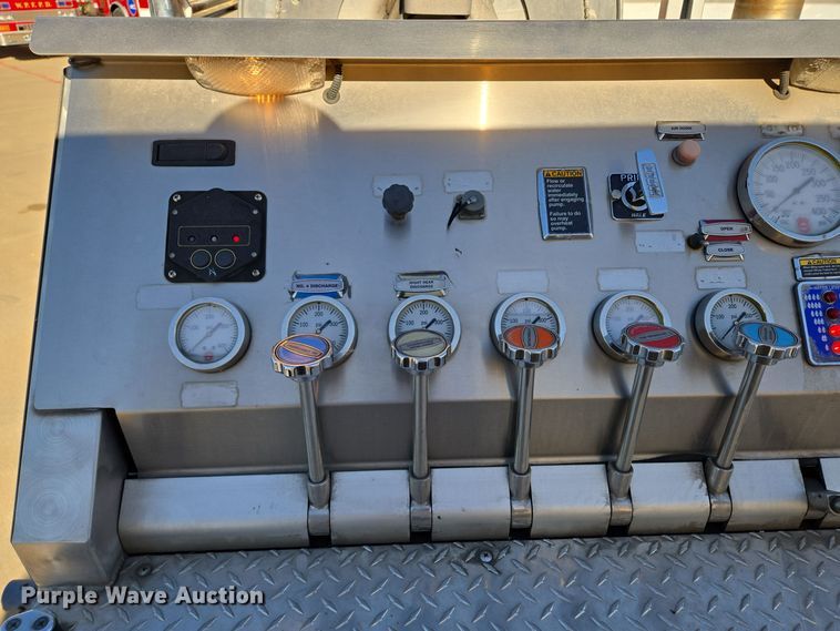 image for item EE8629 2008 Sutphen Custom Pumper  pumper fire truck