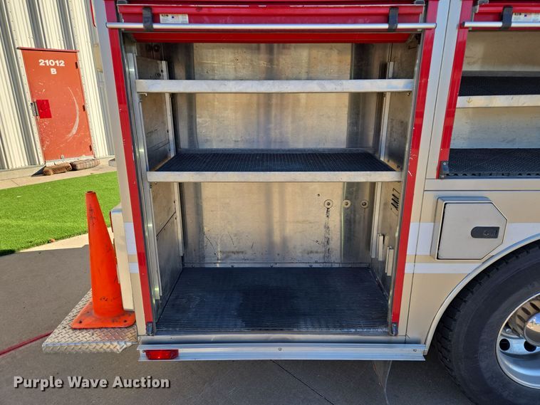 image for item EE8629 2008 Sutphen Custom Pumper  pumper fire truck