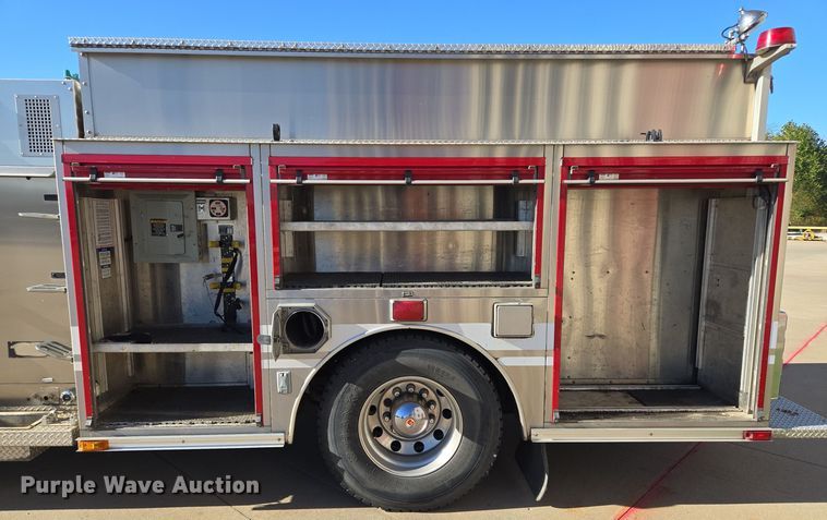 image for item EE8629 2008 Sutphen Custom Pumper  pumper fire truck
