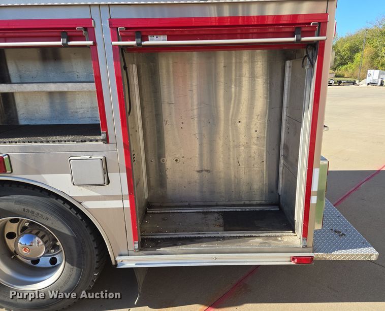 image for item EE8629 2008 Sutphen Custom Pumper  pumper fire truck