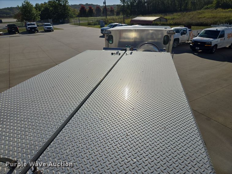 image for item EE8629 2008 Sutphen Custom Pumper  pumper fire truck