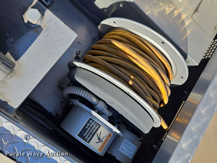 image for item EE8629 2008 Sutphen Custom Pumper  pumper fire truck