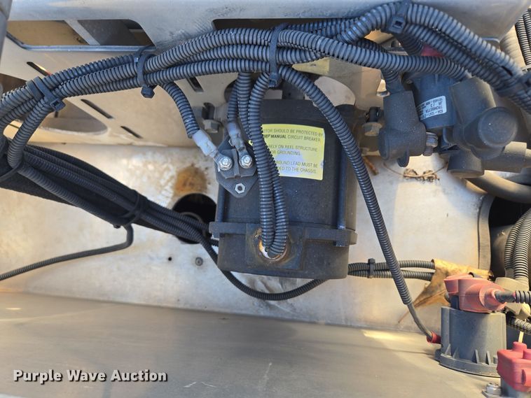 image for item EE8629 2008 Sutphen Custom Pumper  pumper fire truck