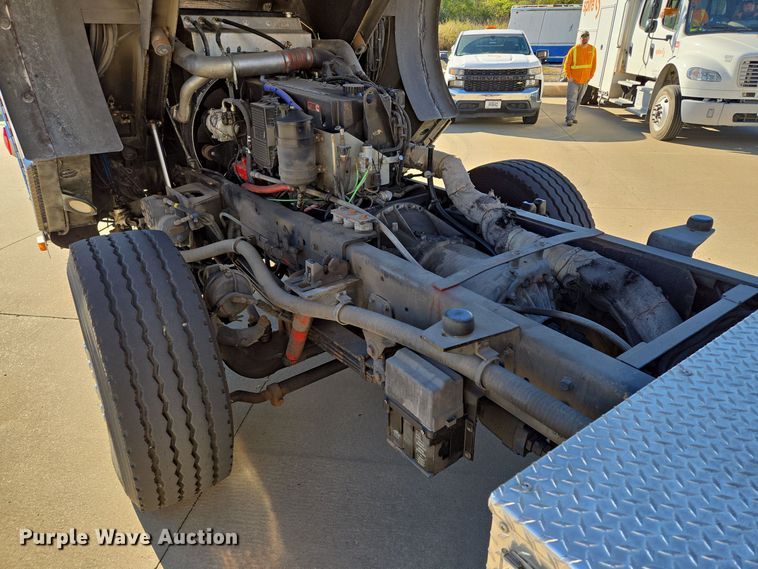 image for item EE8629 2008 Sutphen Custom Pumper  pumper fire truck