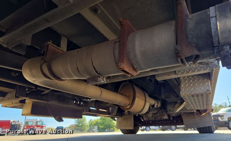 image for item EE8629 2008 Sutphen Custom Pumper  pumper fire truck