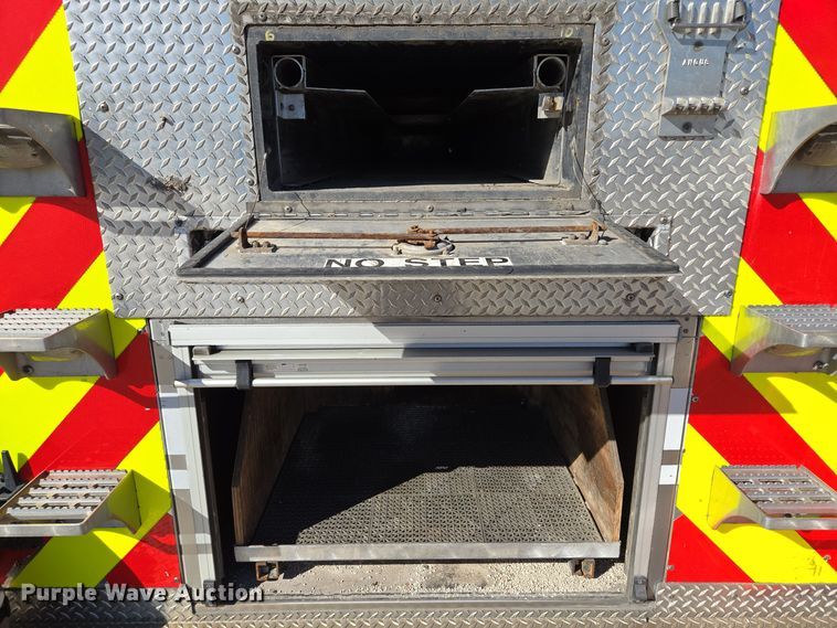 image for item EE8629 2008 Sutphen Custom Pumper  pumper fire truck