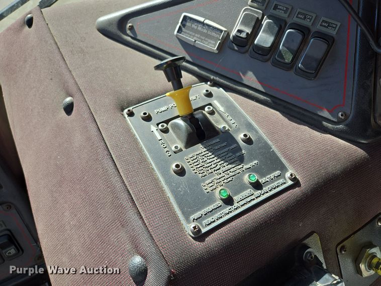 image for item EE8629 2008 Sutphen Custom Pumper  pumper fire truck