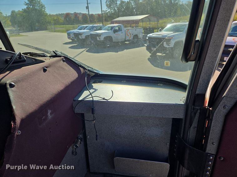 image for item EE8629 2008 Sutphen Custom Pumper  pumper fire truck