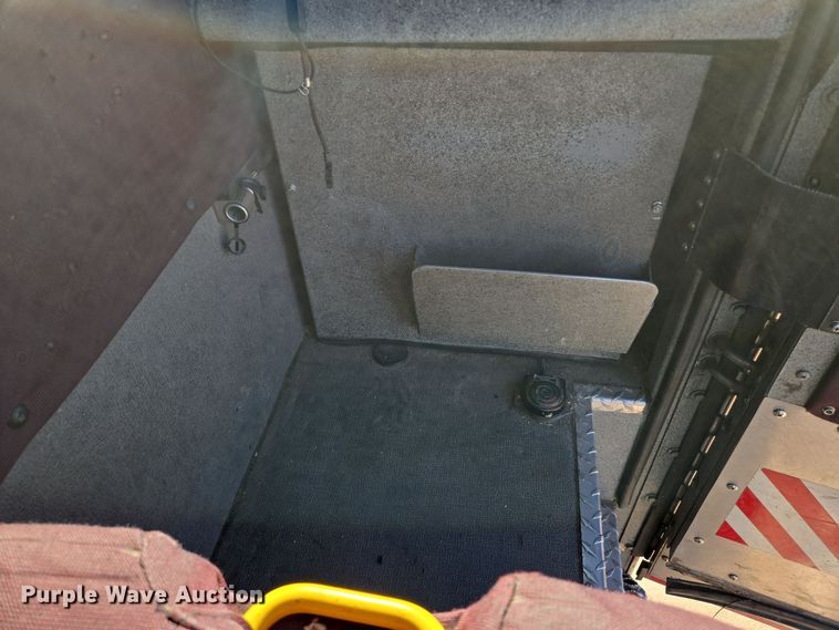 image for item EE8629 2008 Sutphen Custom Pumper  pumper fire truck