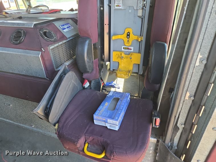 image for item EE8629 2008 Sutphen Custom Pumper  pumper fire truck