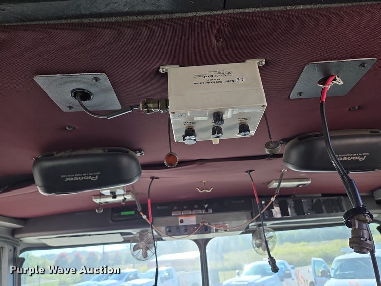 image for item EE8629 2008 Sutphen Custom Pumper  pumper fire truck