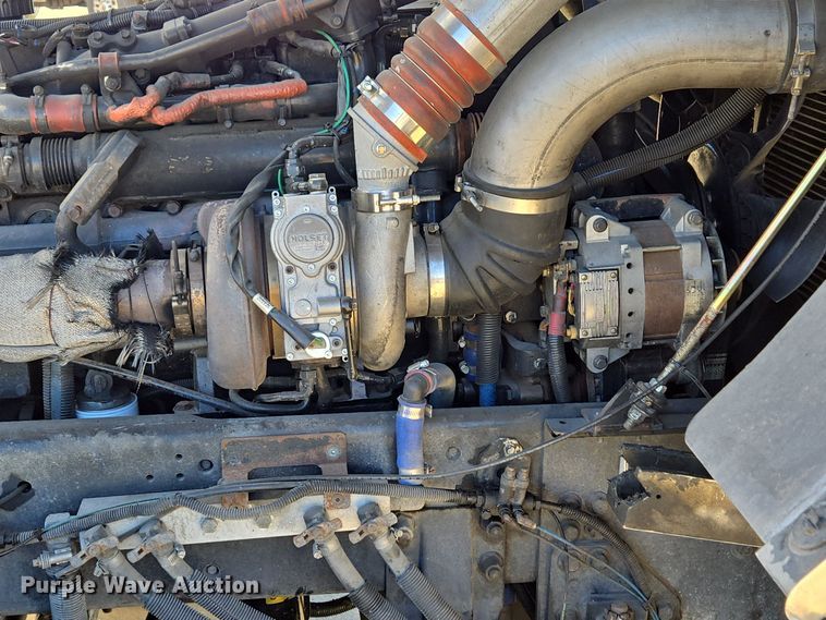 image for item EE8629 2008 Sutphen Custom Pumper  pumper fire truck