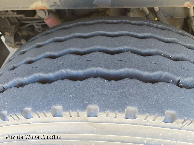 image for item EE8629 2008 Sutphen Custom Pumper  pumper fire truck