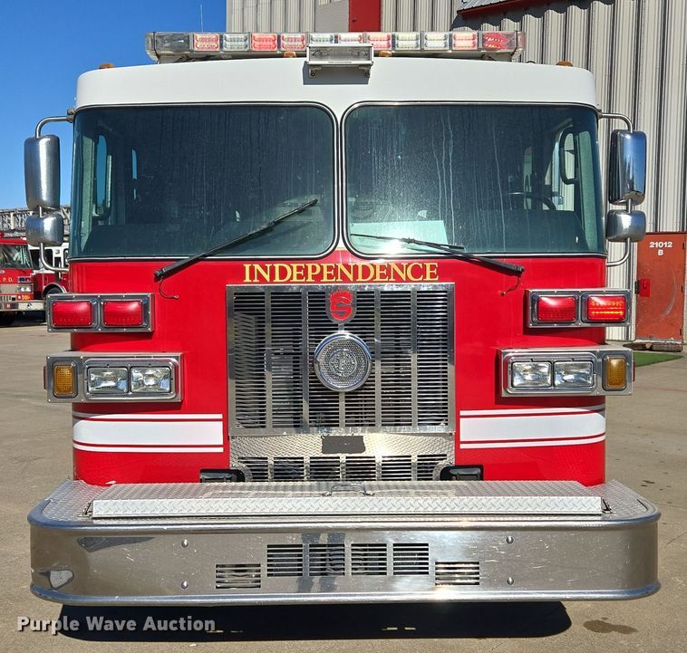 image for item EE8630 2009 Sutphen Mini Tower 75' 4 section  Quint fire truck