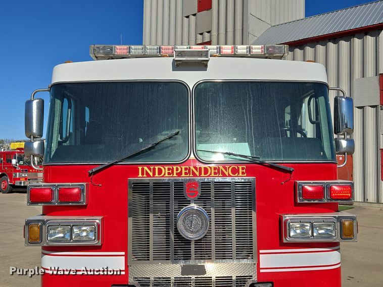 image for item EE8630 2009 Sutphen Mini Tower 75' 4 section  Quint fire truck