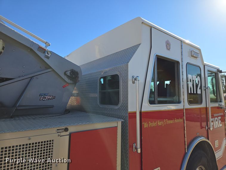 image for item EE8630 2009 Sutphen Mini Tower 75' 4 section  Quint fire truck