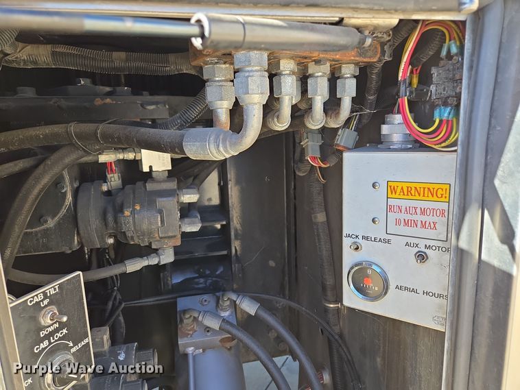 image for item EE8630 2009 Sutphen Mini Tower 75' 4 section  Quint fire truck