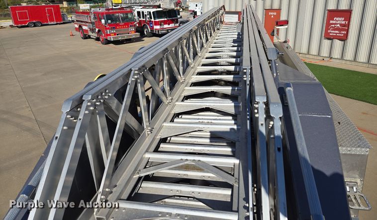 image for item EE8630 2009 Sutphen Mini Tower 75' 4 section  Quint fire truck