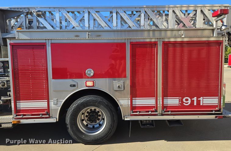 image for item EE8630 2009 Sutphen Mini Tower 75' 4 section  Quint fire truck