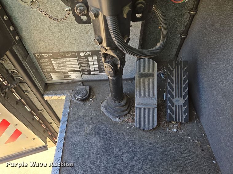 image for item EE8630 2009 Sutphen Mini Tower 75' 4 section  Quint fire truck