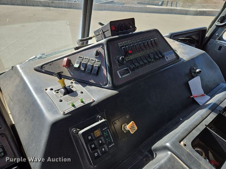 image for item EE8630 2009 Sutphen Mini Tower 75' 4 section  Quint fire truck