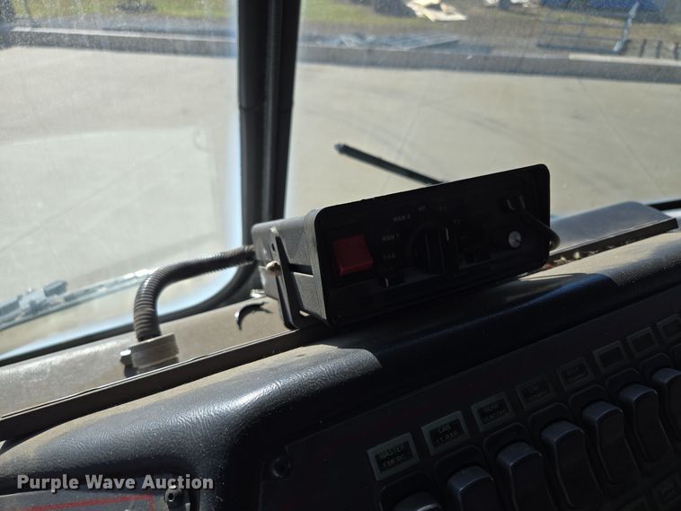 image for item EE8630 2009 Sutphen Mini Tower 75' 4 section  Quint fire truck