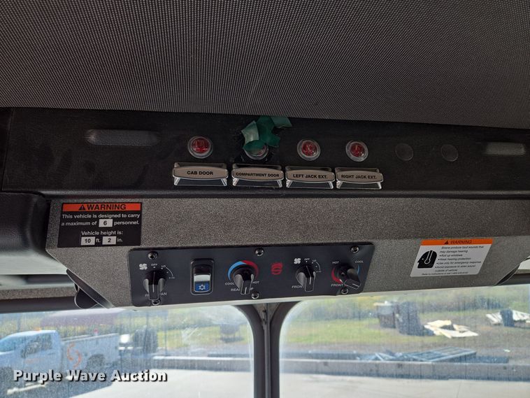 image for item EE8630 2009 Sutphen Mini Tower 75' 4 section  Quint fire truck